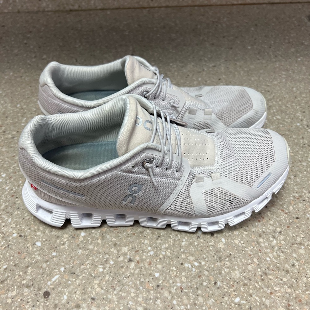 SOLD // on Running Women's Running Shoes